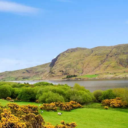 Charming House In Tourmakeady With And Mountain Views Tatil Evi Finny