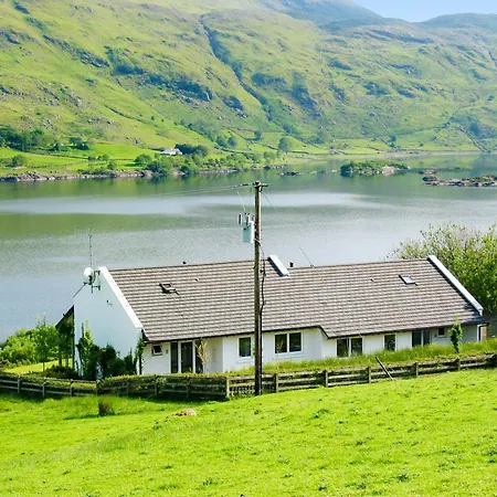 Charming House In Tourmakeady With Lake And Mountain Views Holiday home