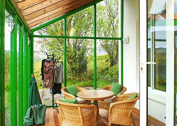 Charming House In Tourmakeady With And Mountain Views Nyaraló